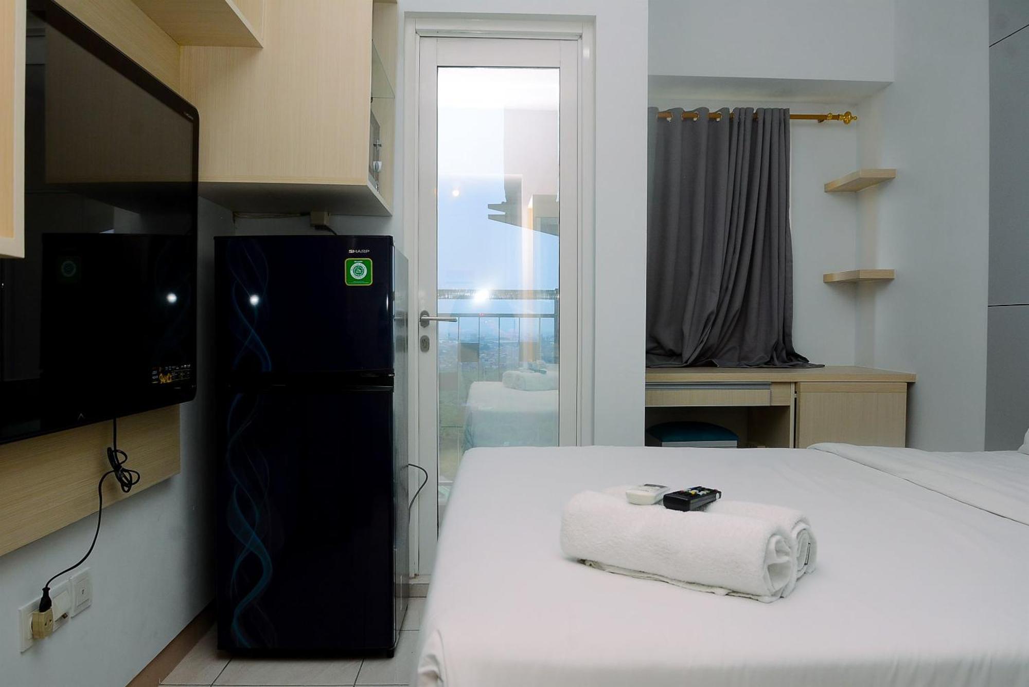 Apartemen Cozy Brand New Springlake Summarecon By Travelio