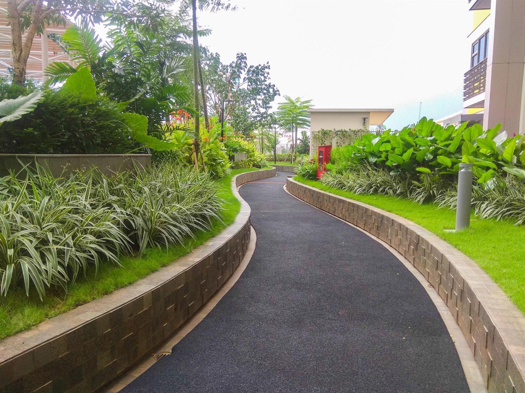 Cozy Brand New Springlake Summarecon By Travelio Apartemen